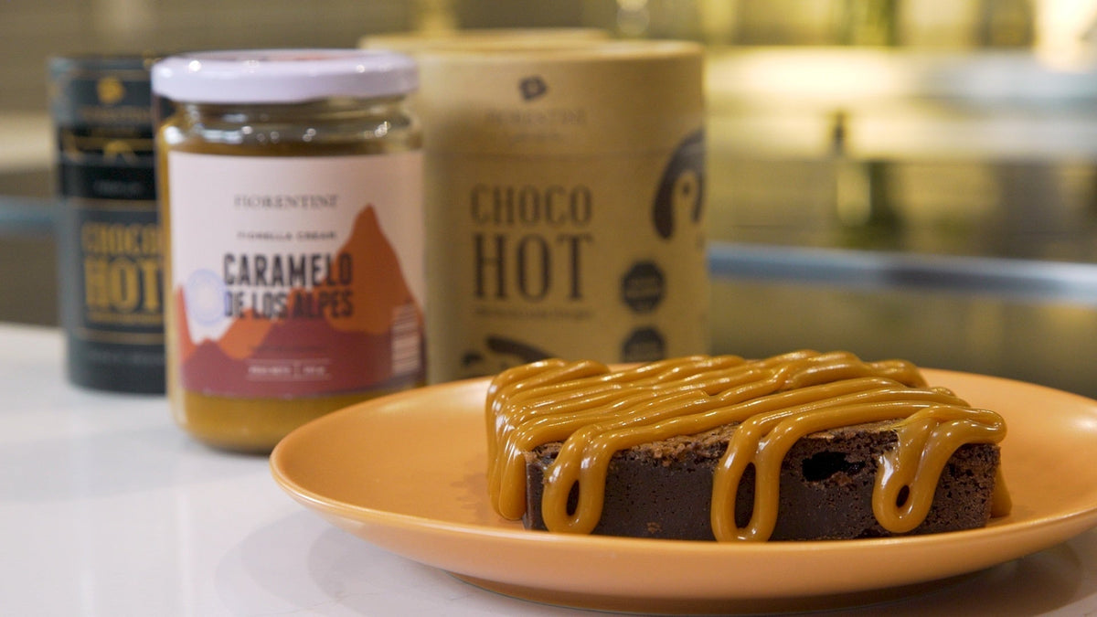 Brownie de chocolate con caramelo